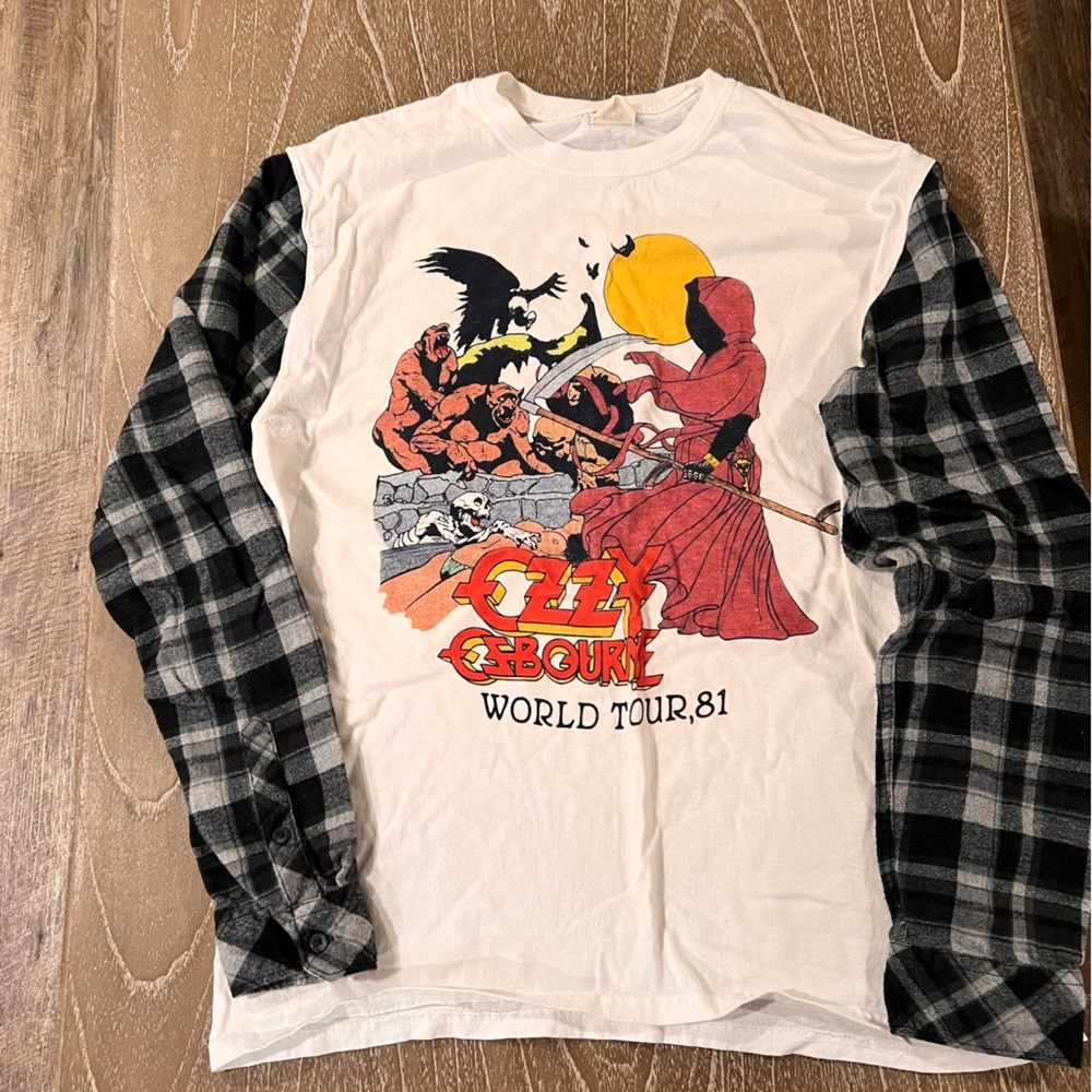 Pre owned reworked flannel band tee